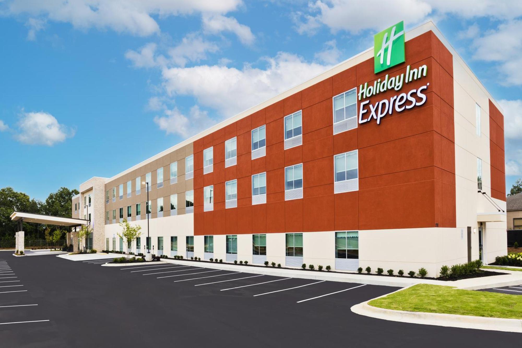 Express - Benning Area By Ihg Hotel 3*